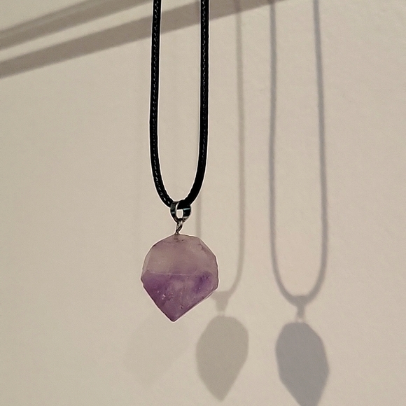 Amethyst healing stone on adjustable 18-in waxed cord Reiki, Chakra, yoga Purple - Picture 2 of 5